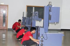 20台超声波塑焊机装配生产现场
